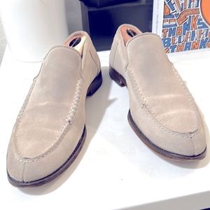 Gucci cream suede loafers 10m us size